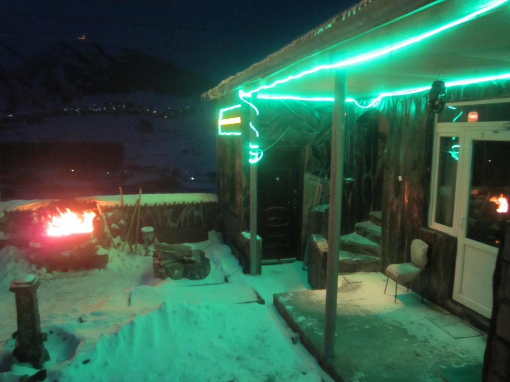 Qusha Guesthouse Meeting In The Mountains And Views Stepantsminda Exterior photo